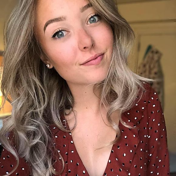 Meet your Posher, Addy - Picture 1 of 1